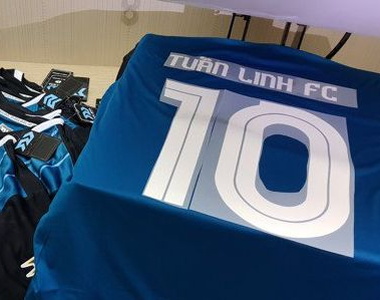 In decal lên áo là gì? những điều cần biết và hướng dẫn in decal