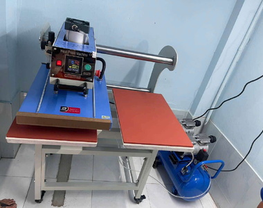 Máy ép nhiệt 32x45 2 mâm khí nén: Có nên đầu tư?